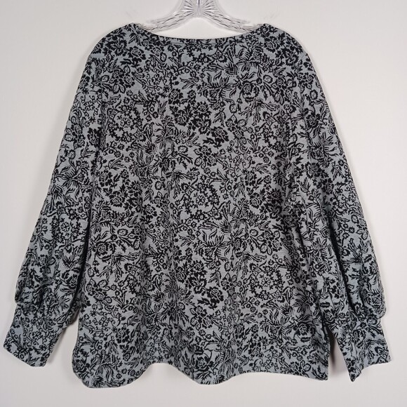 Ophelia Roe 2X Gray Black Floral Pullover Top - Picture 4 of 6